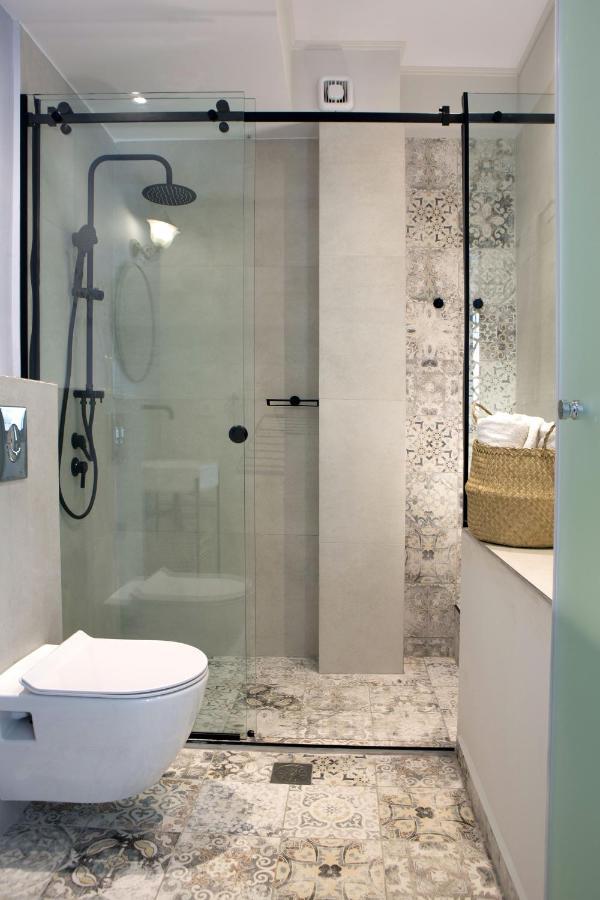 Edward Art Boutique Hotel